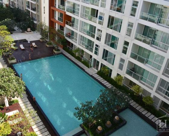 Apartment in The Breeze