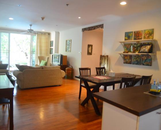 Sanploen Apartment