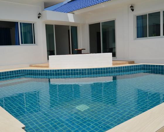 Blue Villa 102