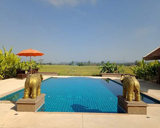 Luxuriöse Villa auf 5000 qm Land