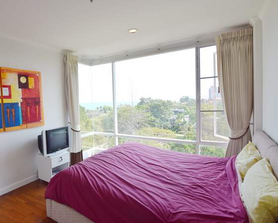 Baan Sanploen Apartment