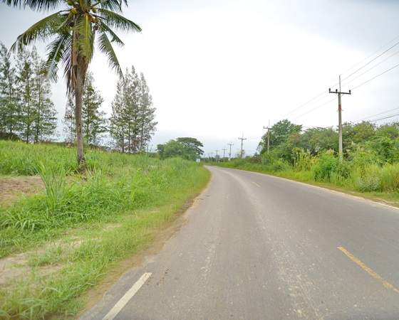 3 Rai Land in Hin Lek Fai