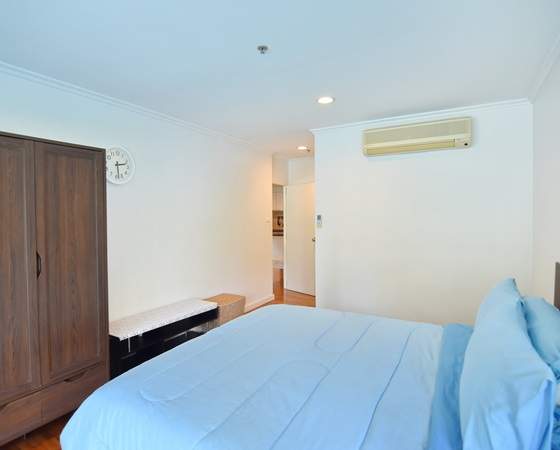 Sanploen Apartment