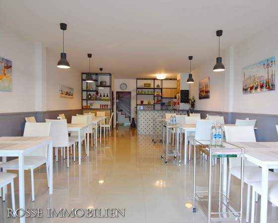 Geschäftshaus mit Restaurant