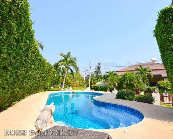 Soi 88 Poolvilla