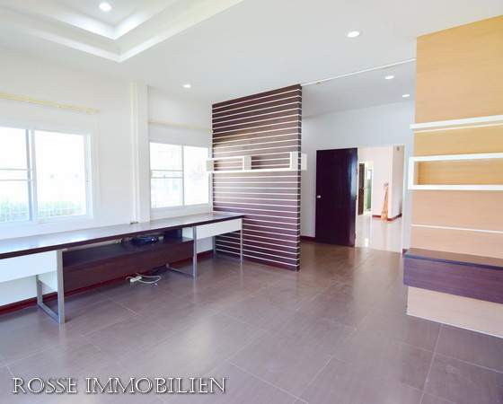 Soi 102 Bungalow