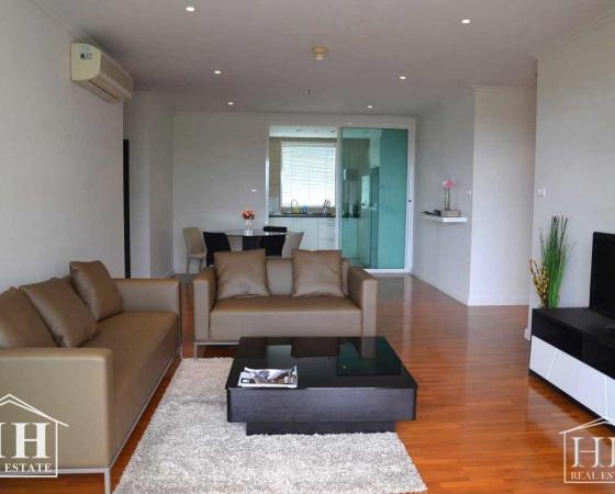 Sanploen Apartment