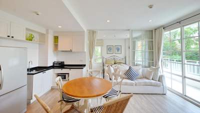 SUMMER APARTMENT