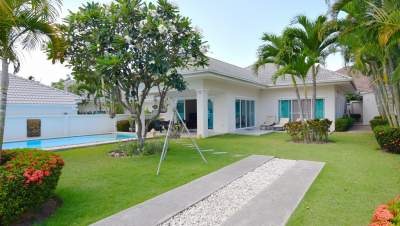 Poolvilla Gold 1