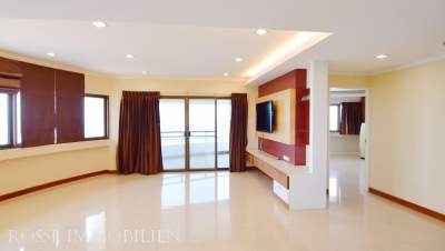 Cliff & Beach Apartment
