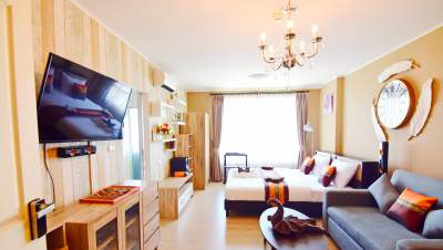 Paeng Ploen Apartment