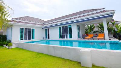Woodlands Poolvilla