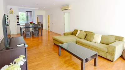 Sanploen Apartment