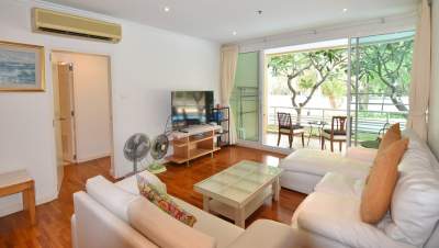Sanploen Apartment