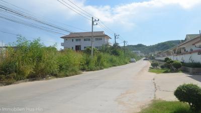 Baugrundstück in Soi 102