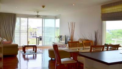 Sanploen Apartment