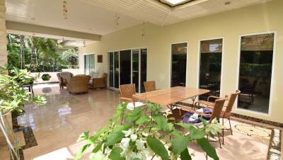 Pine Apple Bungalow