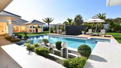 Palm Avenue 4 Villa