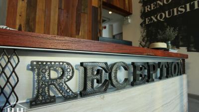 26 Zimmer Hotel