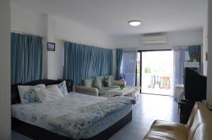 Dusit Apartment 7