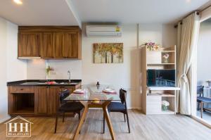 Autumn Apartment