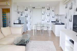 Summer Apartment