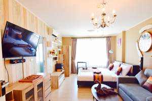 Paeng Ploen Apartment
