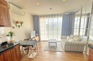 AUTUMN APARTMENT