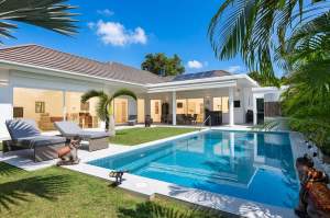 Palm Avenue, 3 SZ Villa