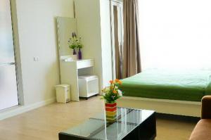 Paeng Ploen Apartment