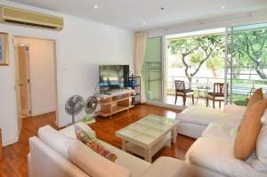 Sanploen Apartment