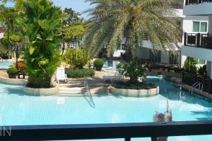Beach Palace Apartment