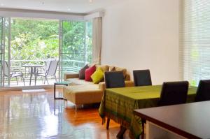Sanploen Apartment