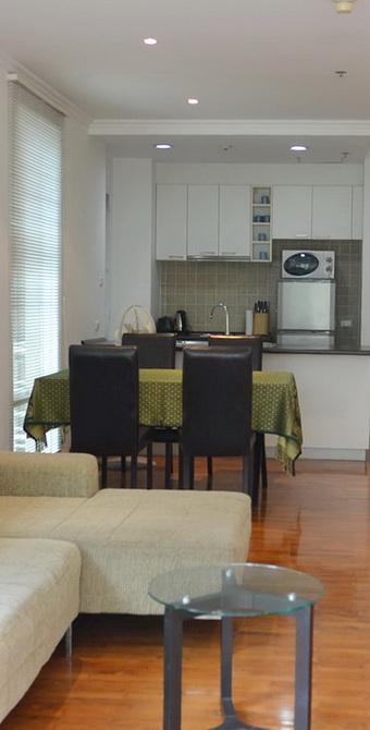 Sanploen Apartment
