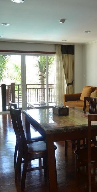 Beach Palace Apartment