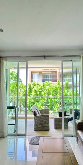 The Breeze Apartment