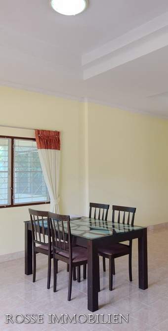 Gepflegter Dusit Bungalow