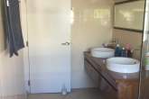 Poolvilla mit Garten – Bild 17