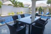 L-Form Poolvilla – Bild 4