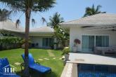L-Form Poolvilla – Bild 9