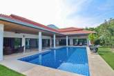 Grosszügige Balistil Poolvilla – Bild 6