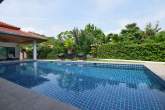 Grosszügige Balistil Poolvilla – Bild 14