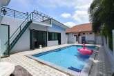 5-SZ Bungalow mit Pool – Bild 17