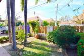 Bungalow mit Swimmingpool – Bild 2