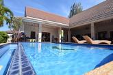 Grosszügige Garten- und Poolvilla – Bild 20
