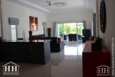 L-Form Poolvilla – Bild 17